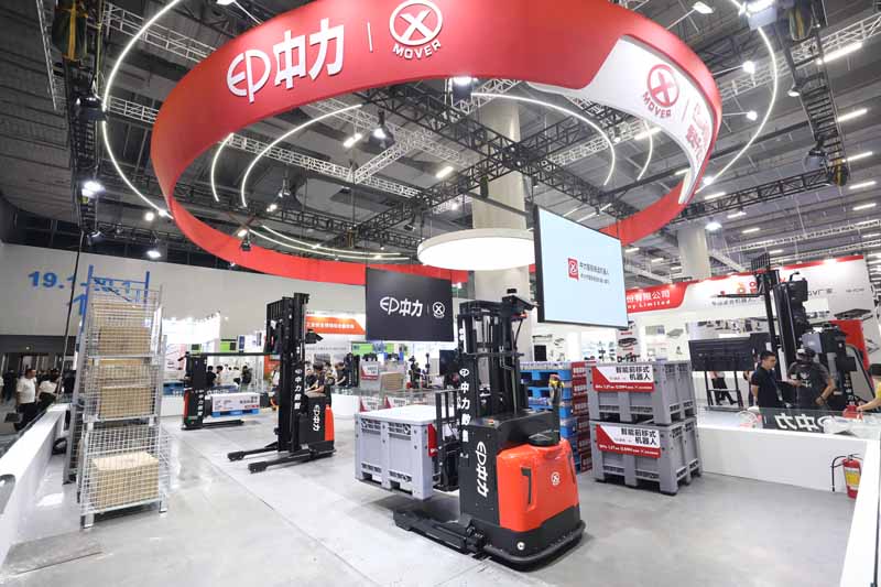 中力数智闪耀广州展，三层次智能布局满足多元市场需求