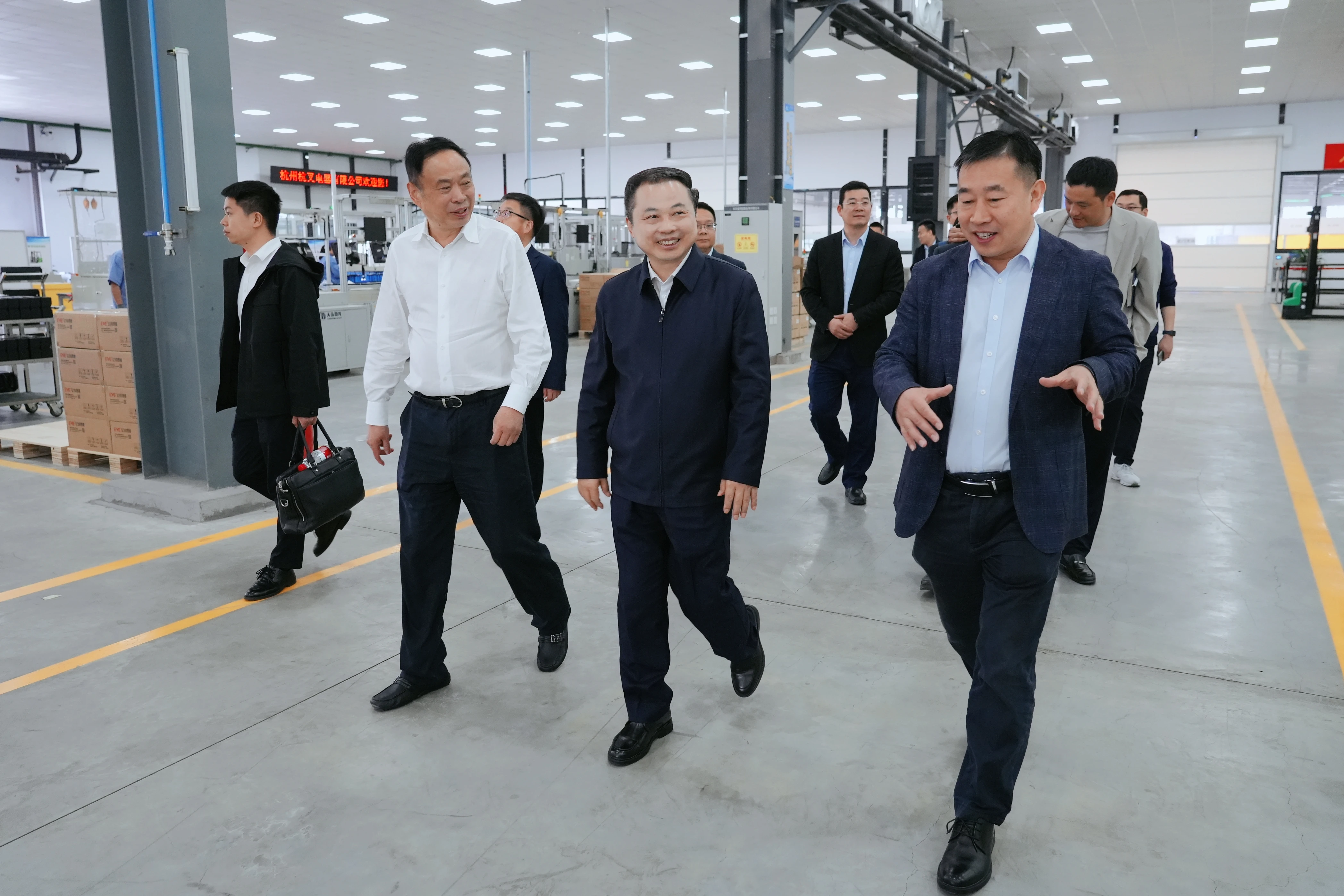 张天任董事长率队赴杭叉集团考察