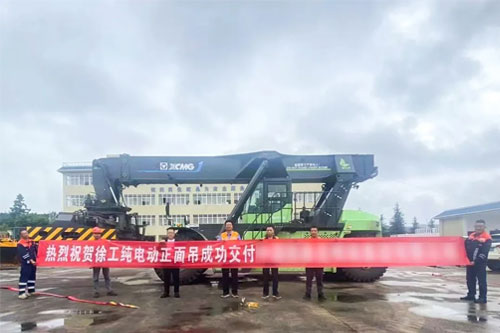 交付即战力！徐工电动正面吊助力多场景绿色升级