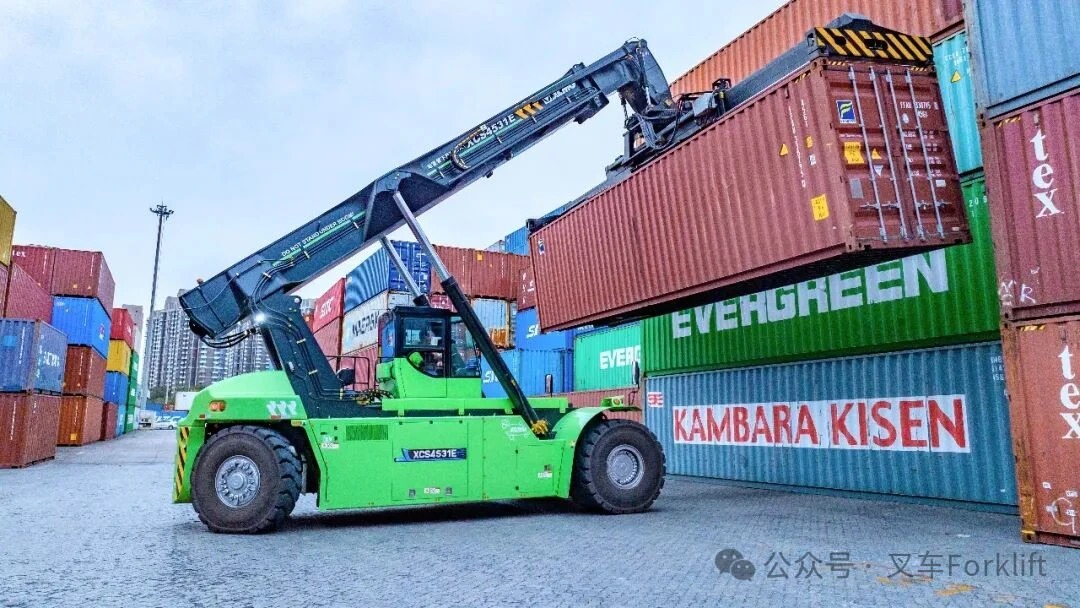 迈向近零碳码头，徐工提供绿色成套解决方案“最优解”