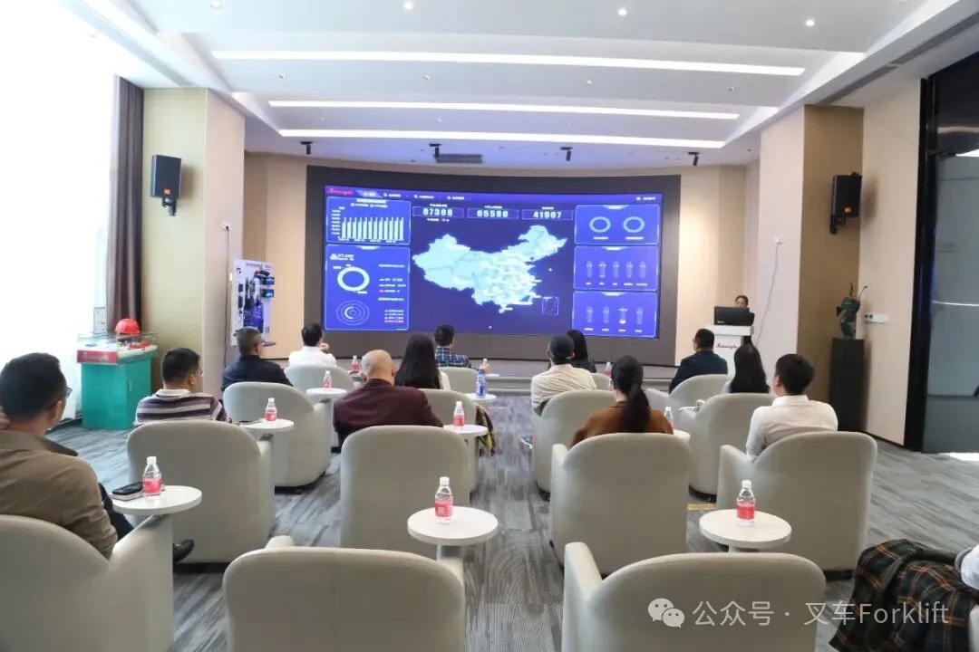 民建广州市委会新阶层委莅临佛朗斯调研指导，共话数字化发展新路径