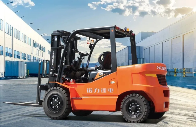 诺力大车先锋大合集！全工况稳稳 hold 住！