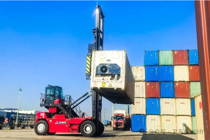 征战-20℃！徐工绿色智能装备列阵渤海湾