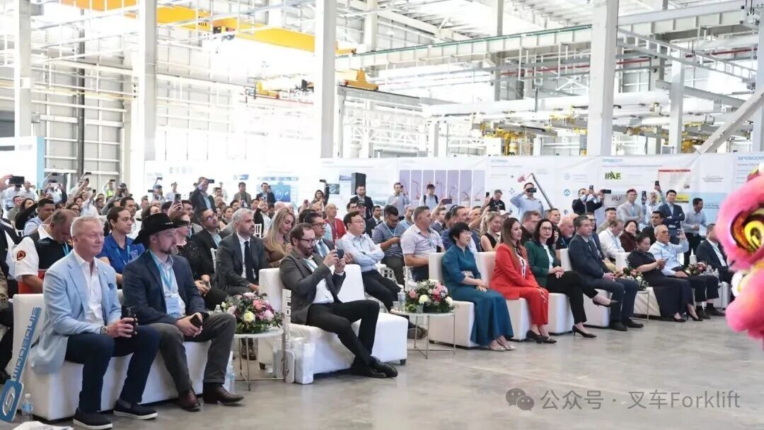 星邦智能总经理许红霞2026新春献词：以匠心致初心，向星程再出发