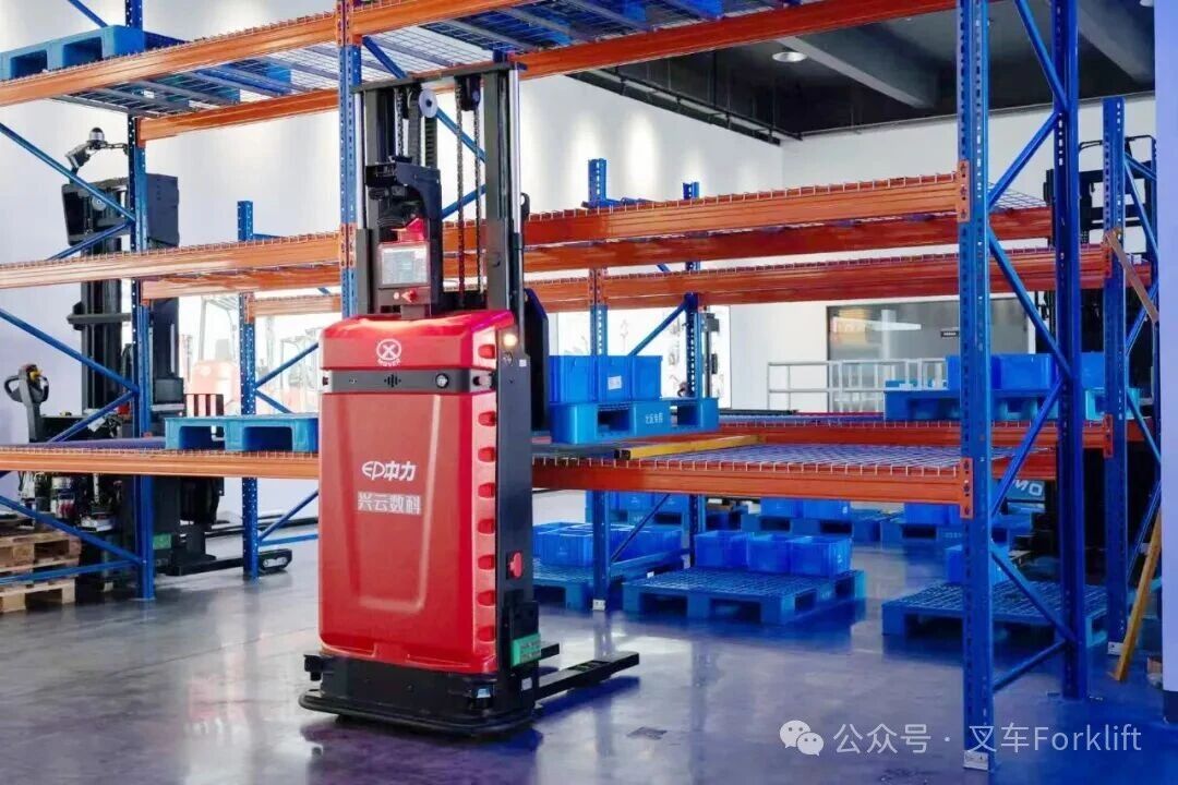 官宣！中兴通讯携手中力股份发布Co-Claw AMR ，共建工业物流新生态