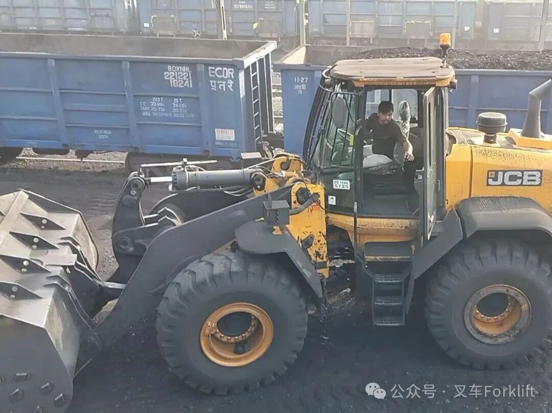 煤矿叉车 / 装载机安全如何破局？唯创安全 AI 防撞系统交出“硬核答卷”