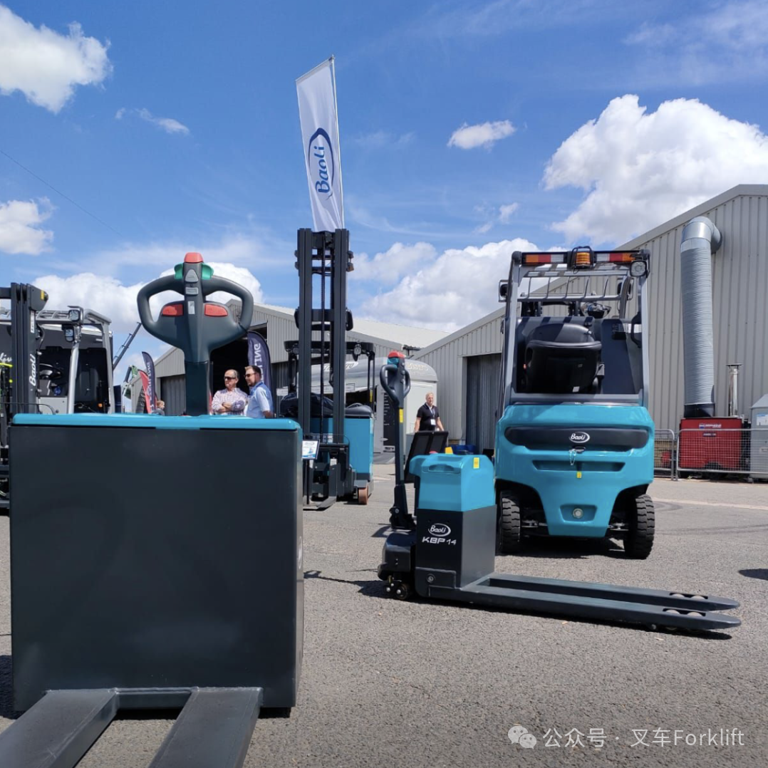 宝骊叉车锂电新品闪耀2026英国道路运输博览会