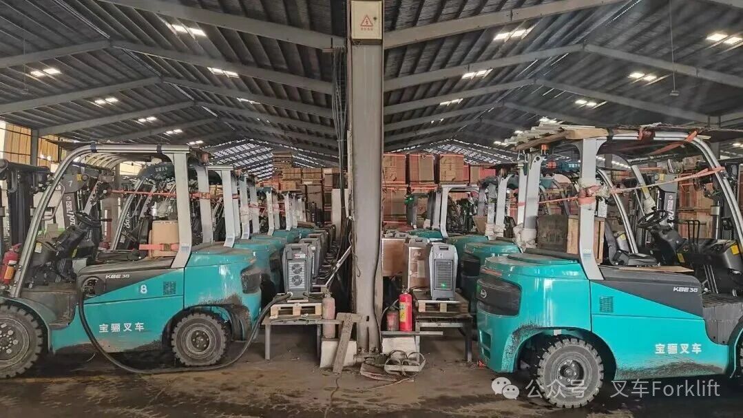火爆交车 | 25台宝骊电车集中入列，陶瓷大厂加速绿色升级