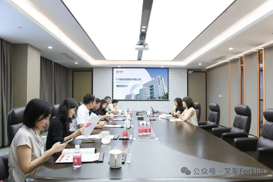 广州市商务局一级调研员王小华一行赴佛朗斯股份调研指导